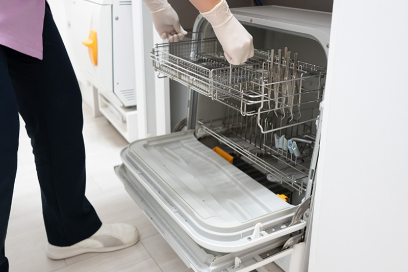 自動ジェット式器具除染用洗浄器